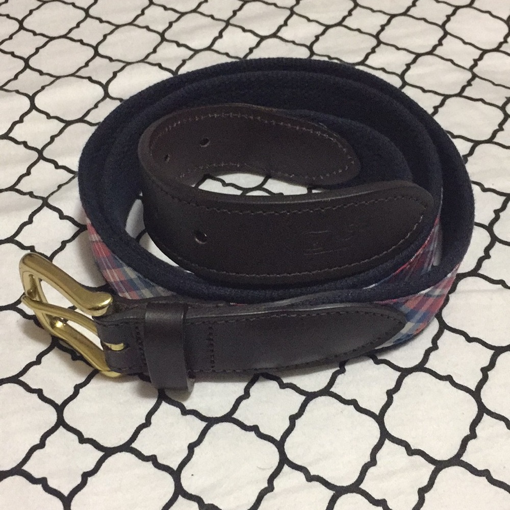 Vineyard vines belt
